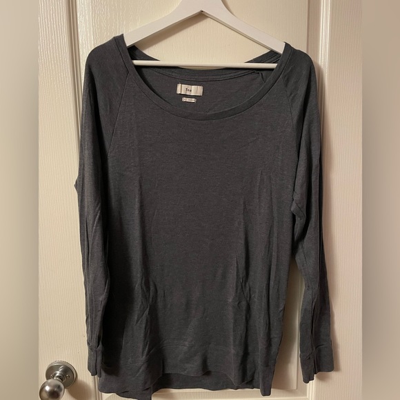 TNA Casual Sweater Size S - Picture 1 of 2